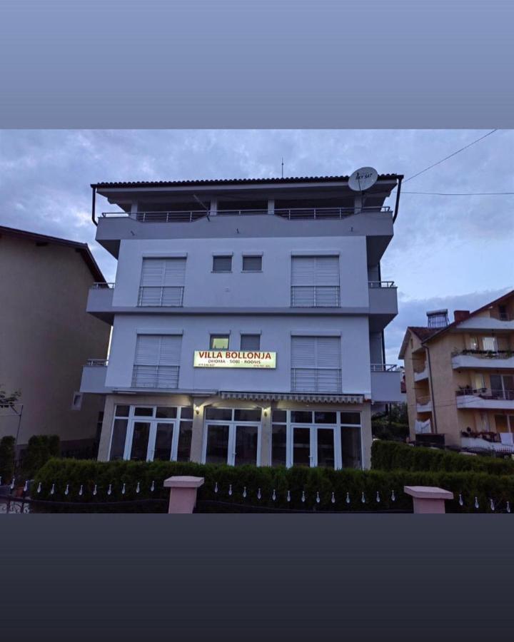 Vila Bolonja Struga Bagian luar foto