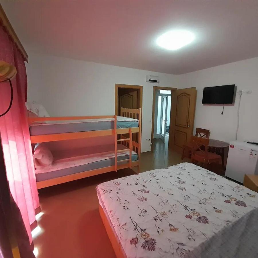 Vila Bolonja Struga Bagian luar foto