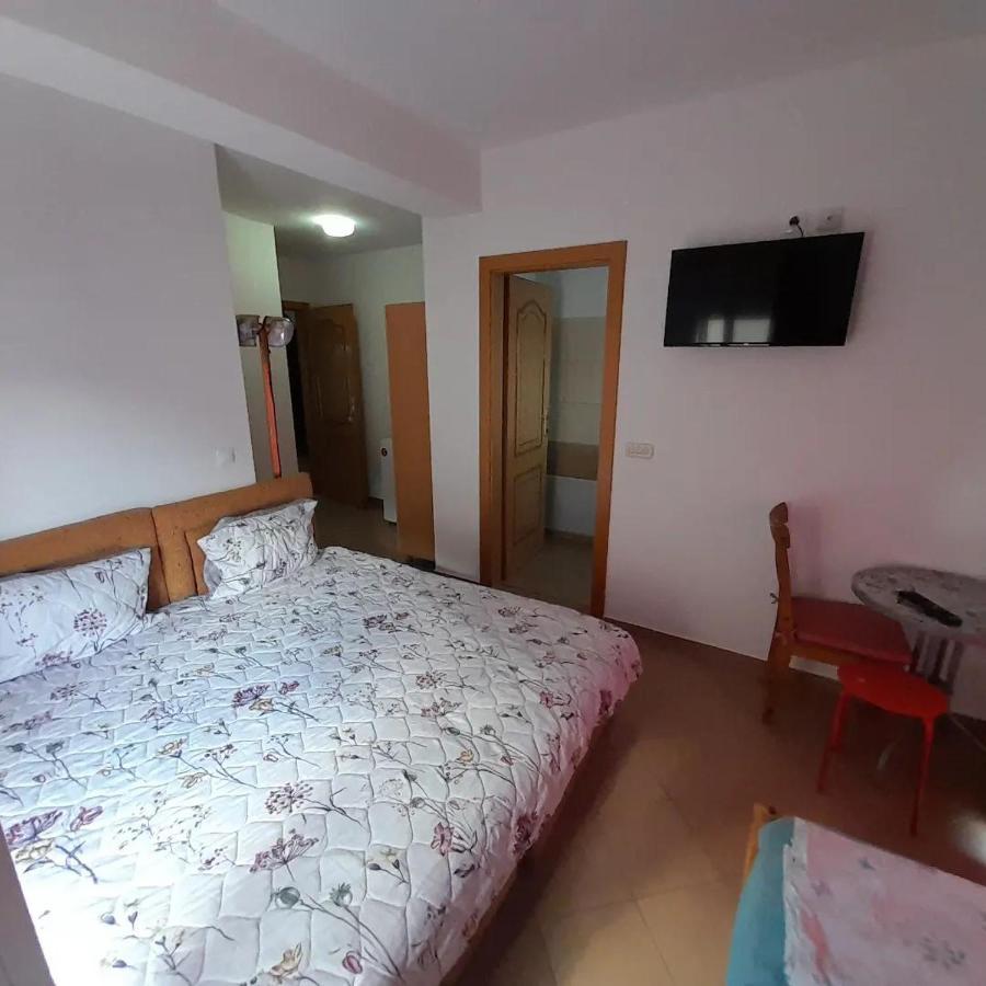 Vila Bolonja Struga Bagian luar foto