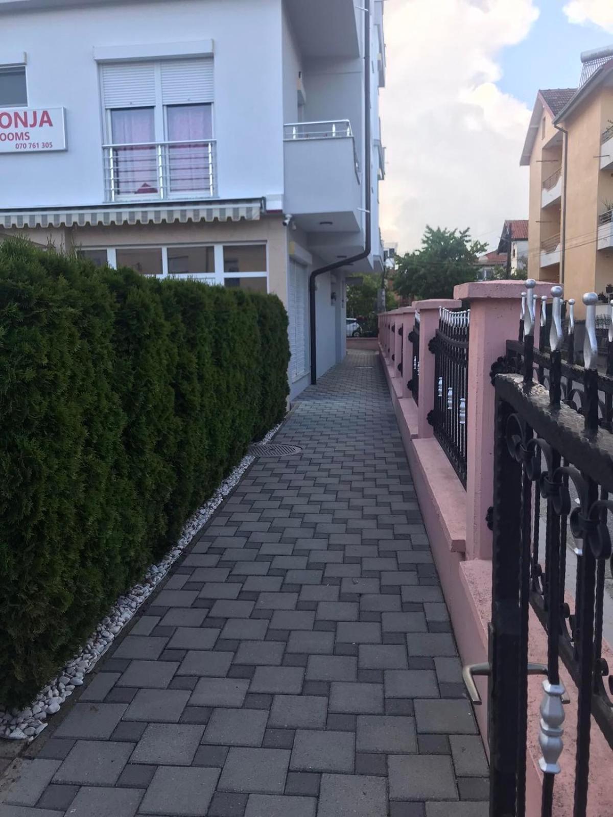 Vila Bolonja Struga Bagian luar foto