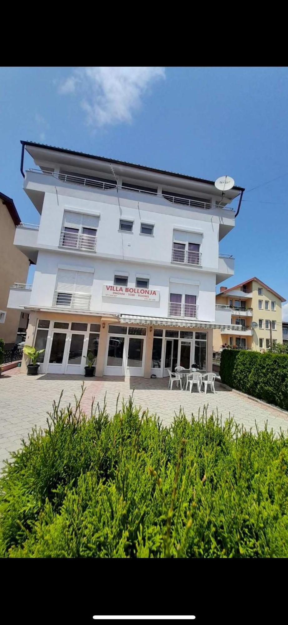 Vila Bolonja Struga Bagian luar foto