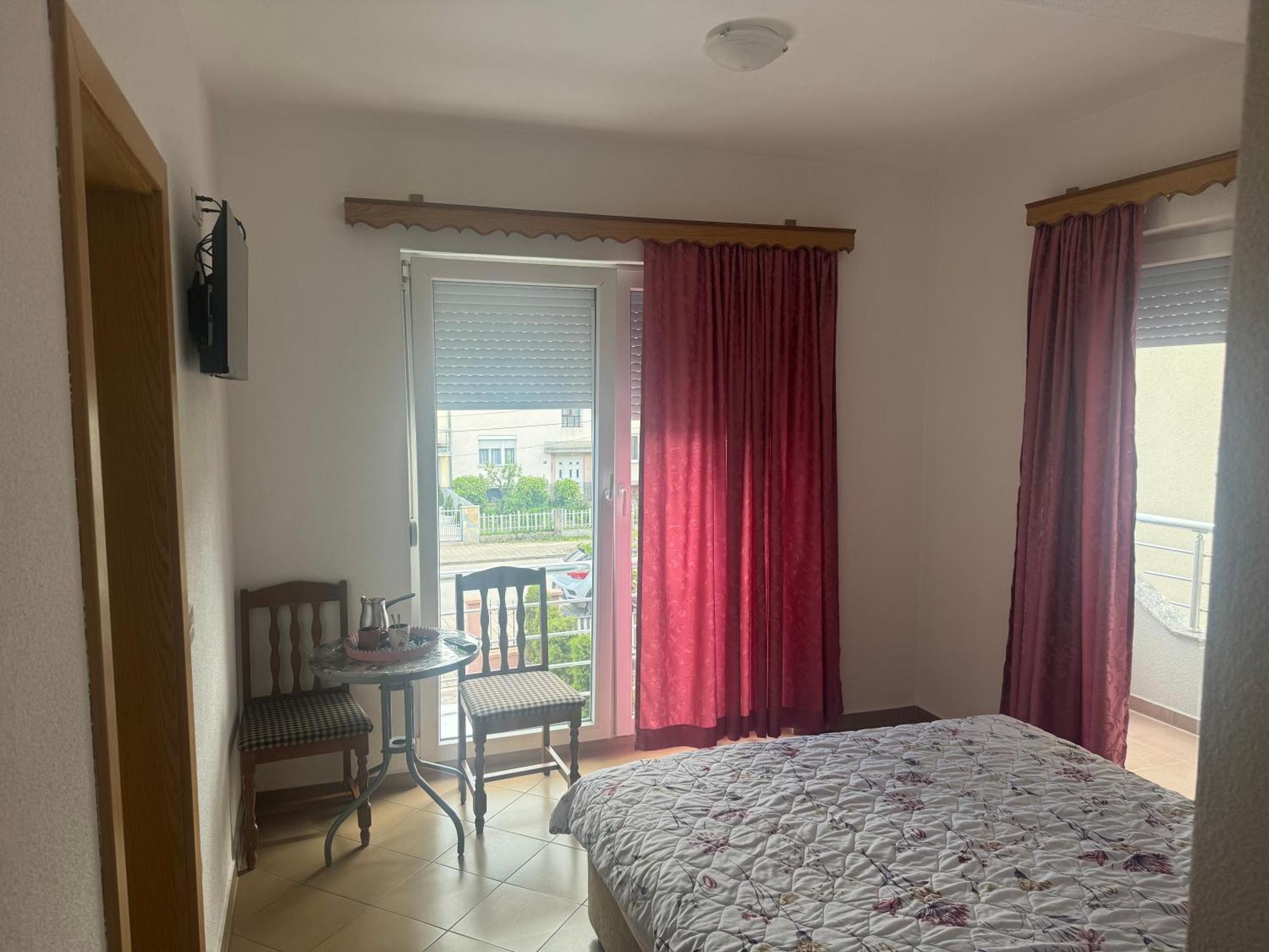 Vila Bolonja Struga Bagian luar foto