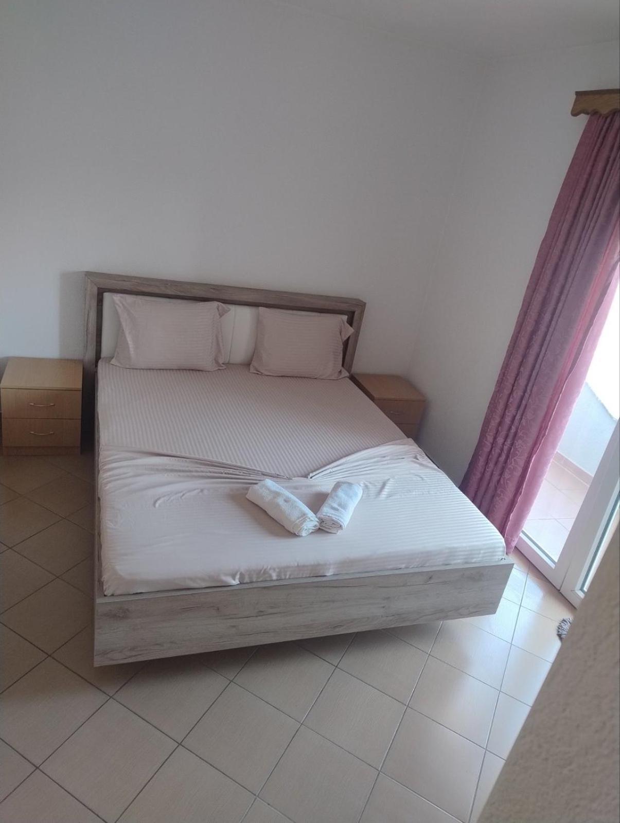 Vila Bolonja Struga Bagian luar foto